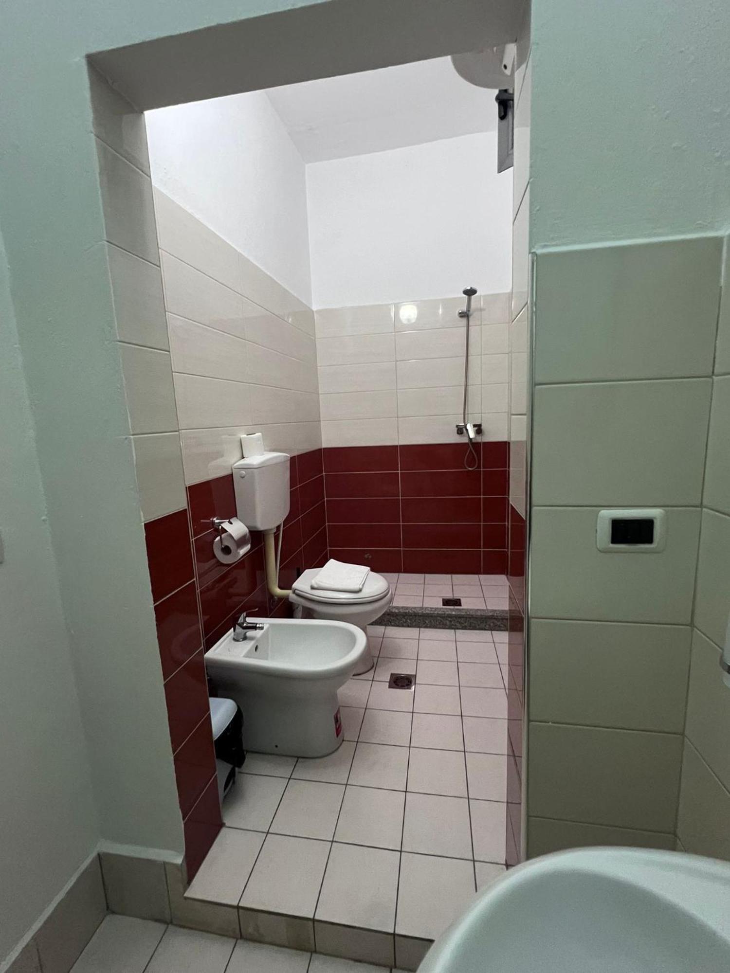 Hostel Internacional Grilë エクステリア 写真